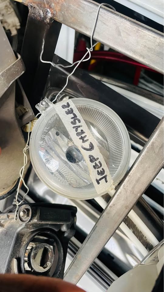 Jeep Chrysler fog lights - Private Seller Jeep Chrysler fog lights - Private Seller