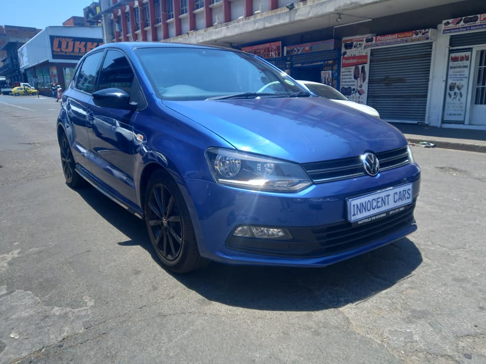 2023 VW POLO VIVO 1.0 COMFORTLINE PETROL HATCHBACK, MANUAL,, BLUE COLOUR, MILEAGE 83000KM