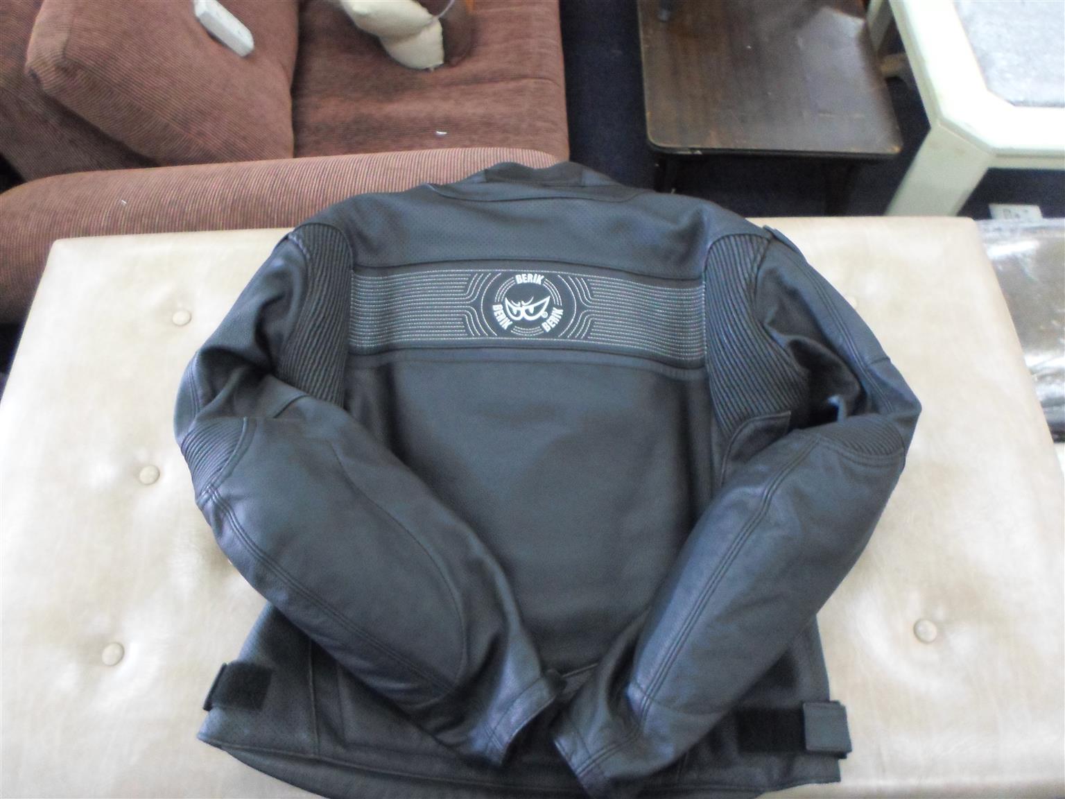 Size 58 Berik Leather Motorcycle Jacket