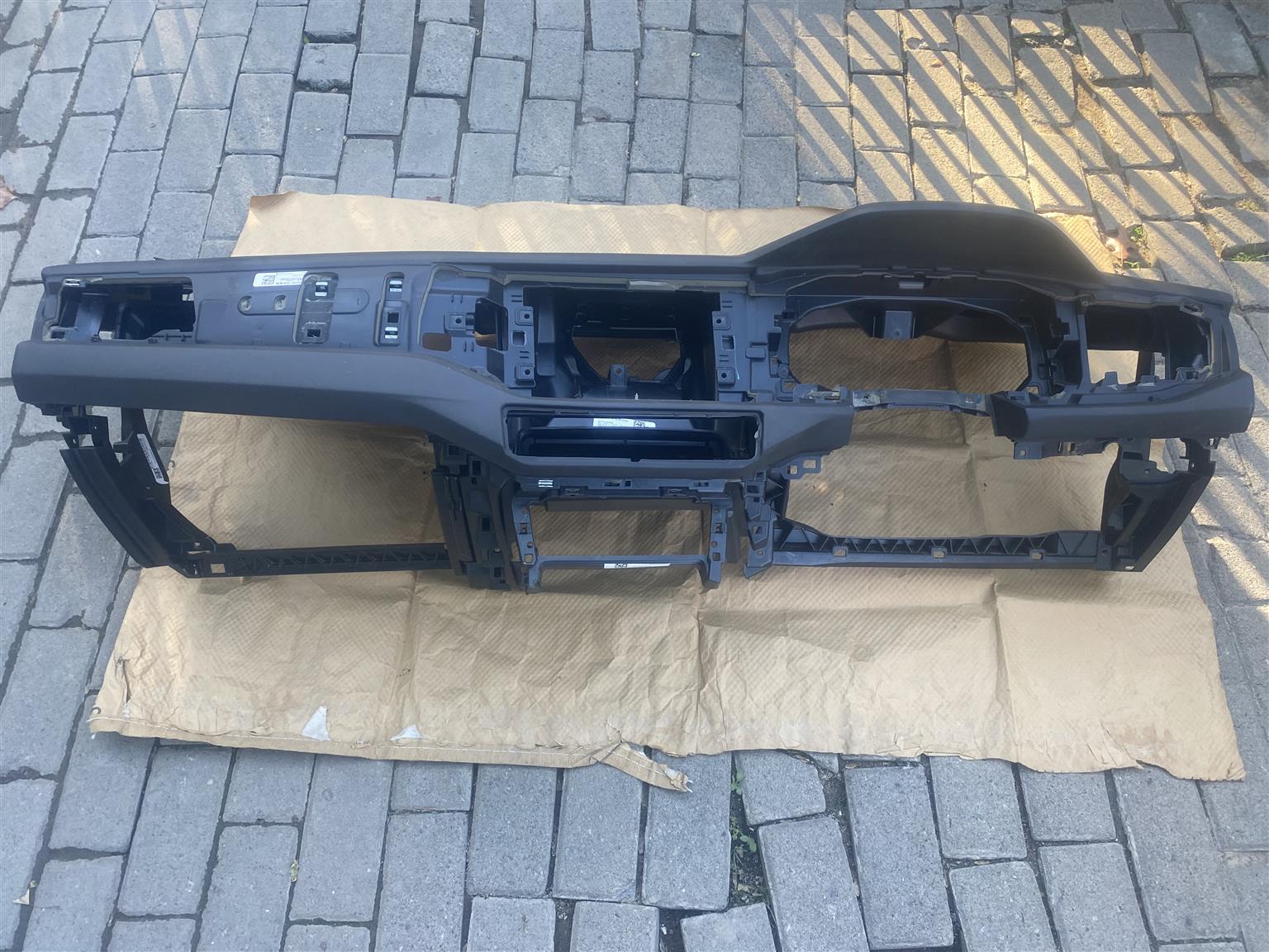 2019 VW POLO 8 DASHBOARD FOR SALE. IN PRISTINE CONDITION