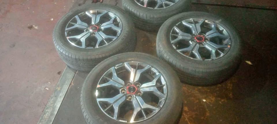 Kia Selto complete rim size 17 - Private Seller