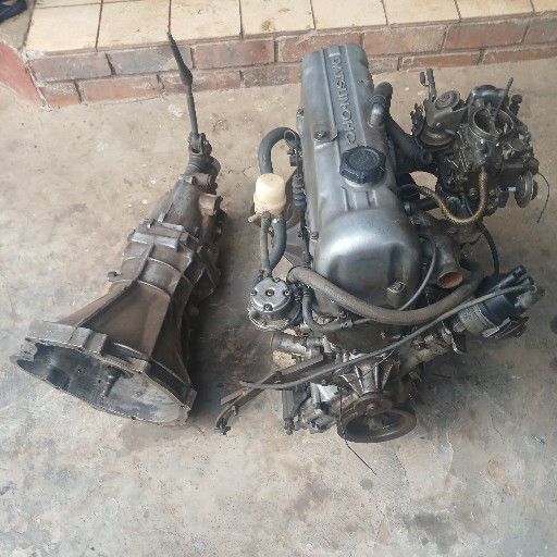 datsen L16 engine and 4speed - Private Seller