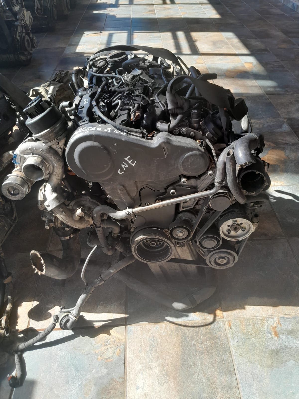 Cne amarok 2.0 engin FOR SALE - Private Seller