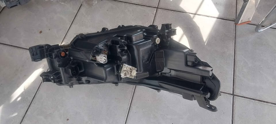 TOYOTA HILUX GD6 LED HEADLIGHT LHS AVAILABLE