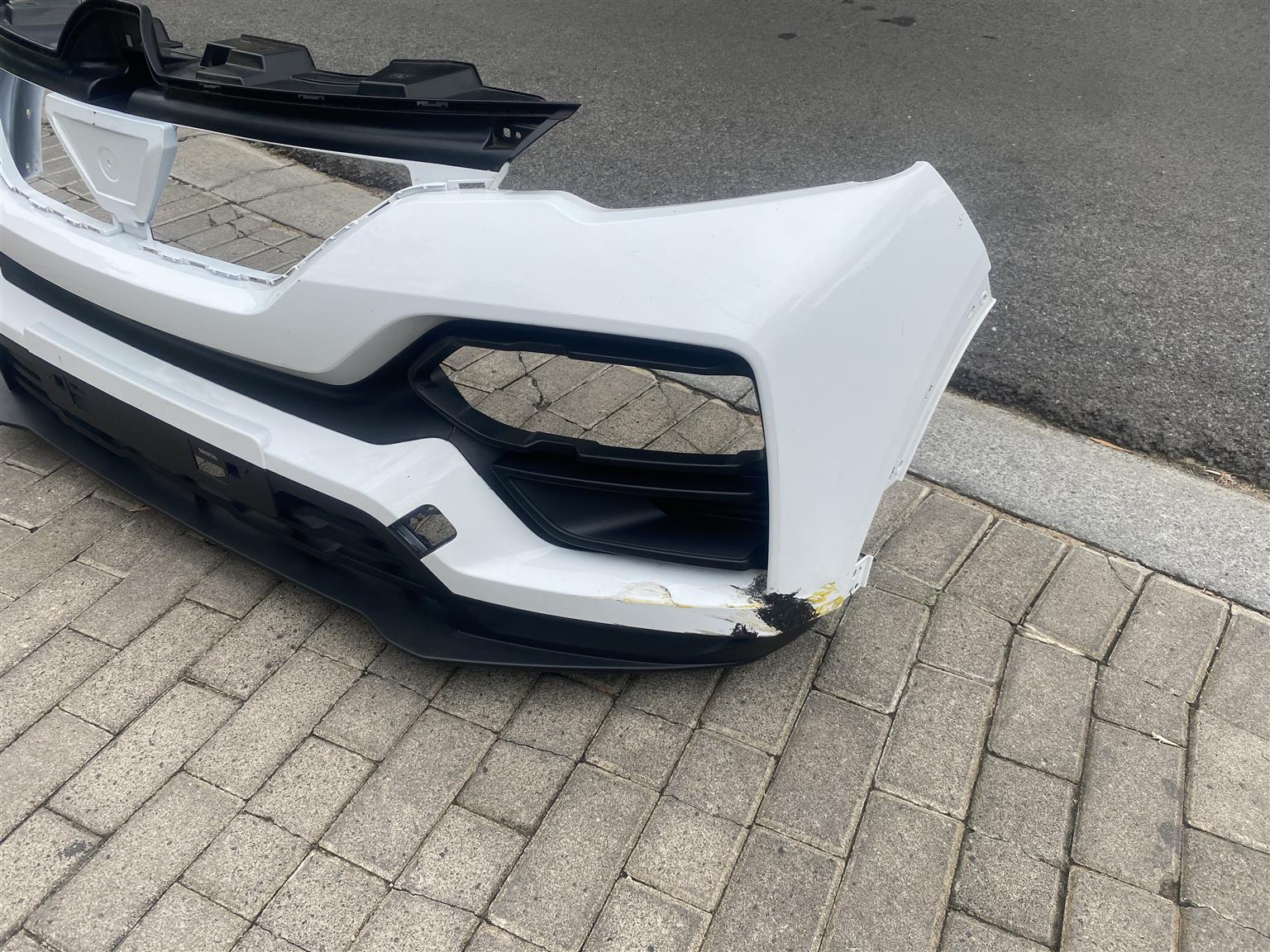2024 RENAULT KIGER FRONT BUMPER AND GRILLES FOR SALE. IN EXCELLENT CONDITION - Private Seller 2024 RENAULT KIGER FRONT BUMPER AND GRILLES FOR SALE. IN EXCELLENT CONDITION - Private Seller