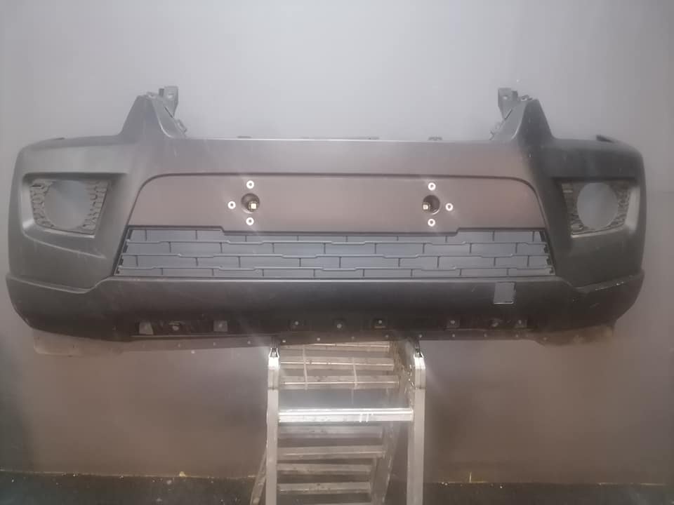 Mahindra Scorpio bakkie black bumper DM or contact number in the description for assistance - Private Seller