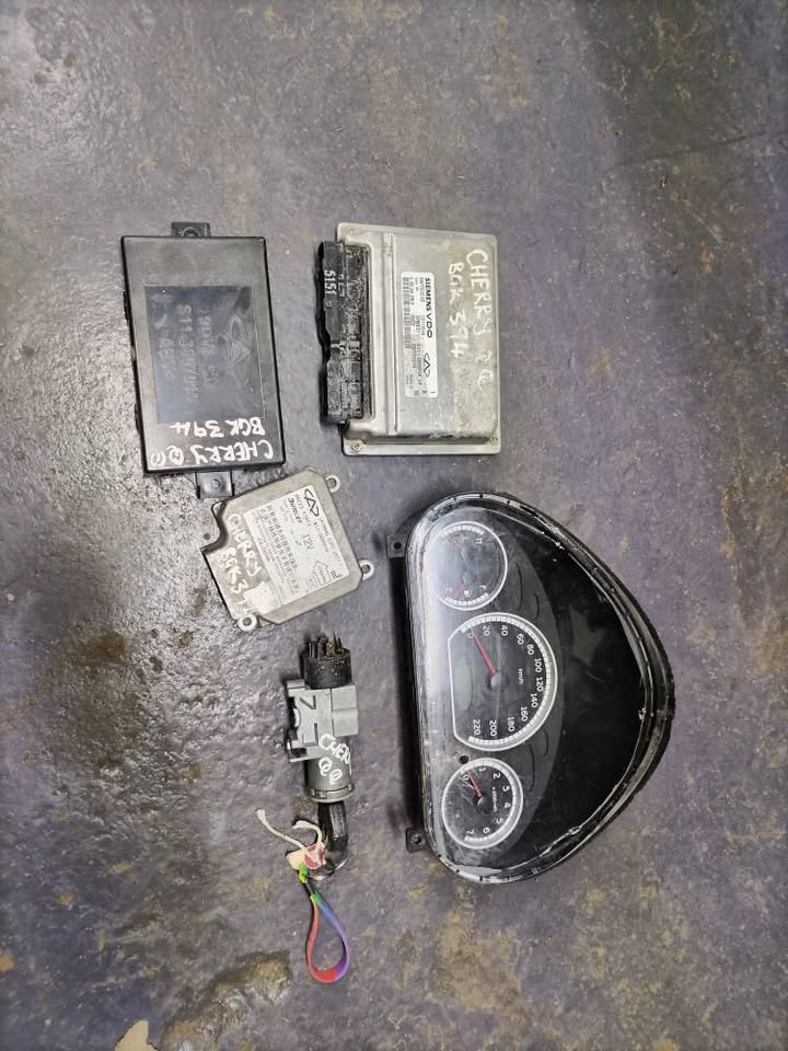 Chery QQ lockset - Private Seller Chery QQ lockset - Private Seller