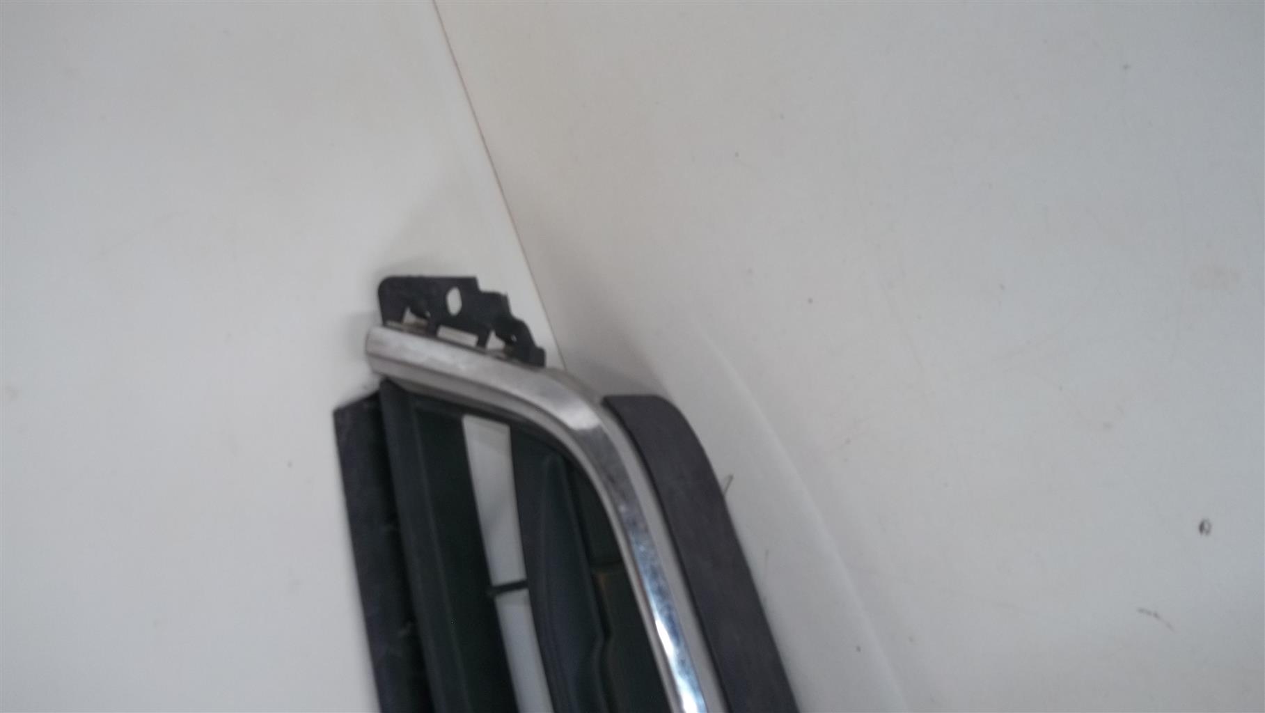 Chevrolet Captiva main grille - Private Seller Chevrolet Captiva main grille - Private Seller