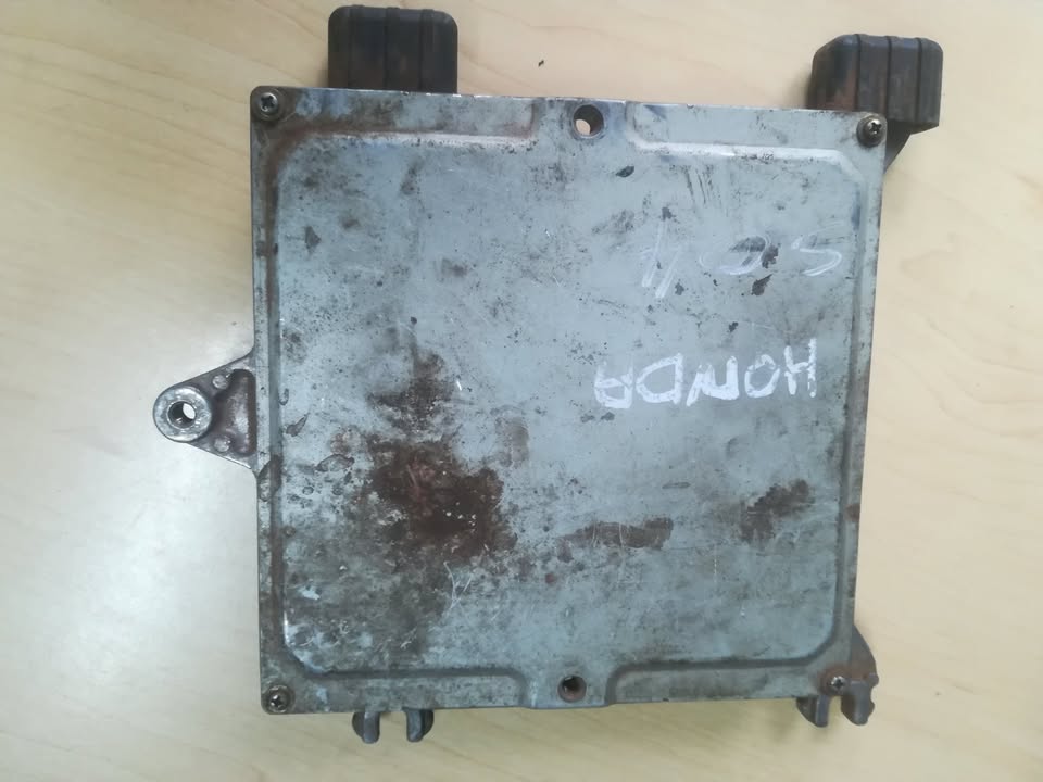 HONDA S04 COMPUTER BOX - Private Seller