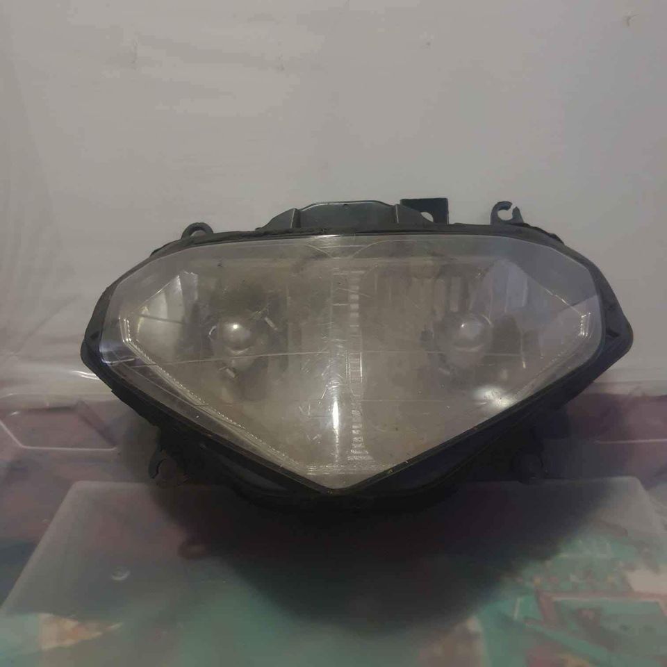 Suzuki GSXR 750/1000 Headlight 2001/2002 model - Private Seller