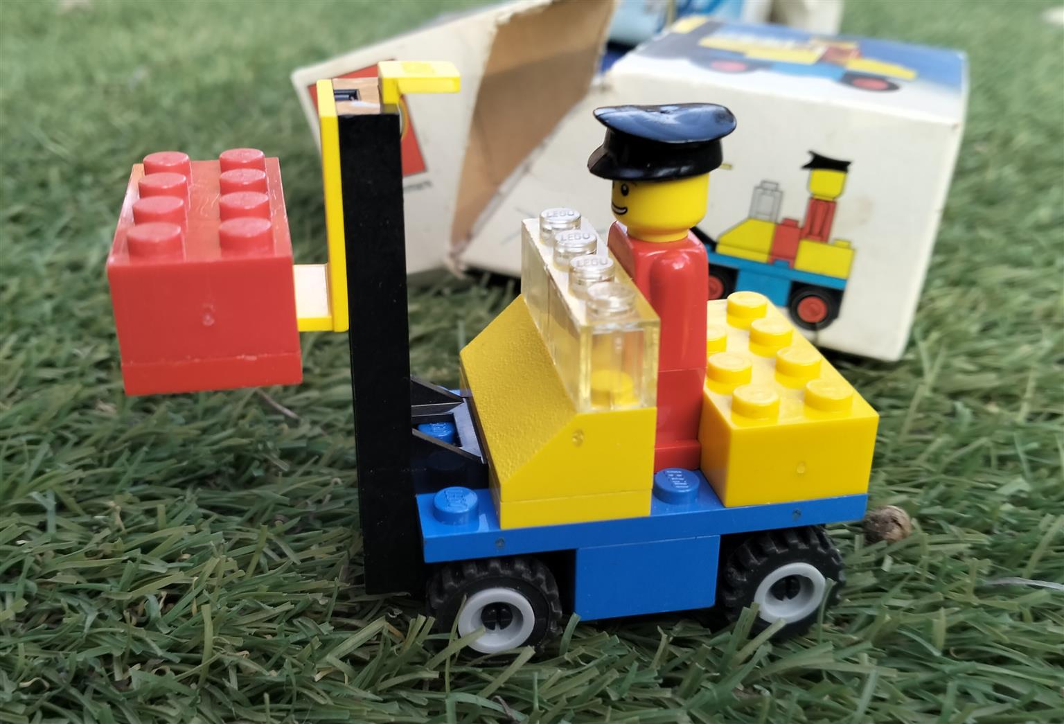 LEGO 615 - 'Forklift' 1975 VINTAGE LEGO