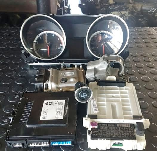SUZUKI SWIFT LOCKSET - Private Seller SUZUKI SWIFT LOCKSET - Private Seller
