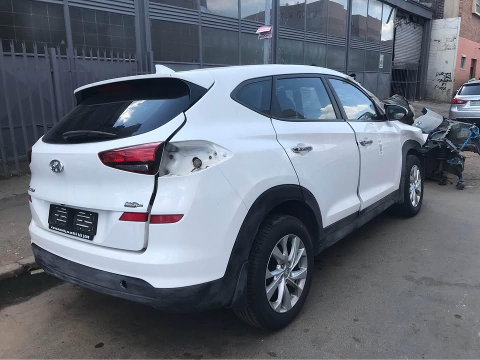 Hyundai Tucson stripping for spares - Private Seller