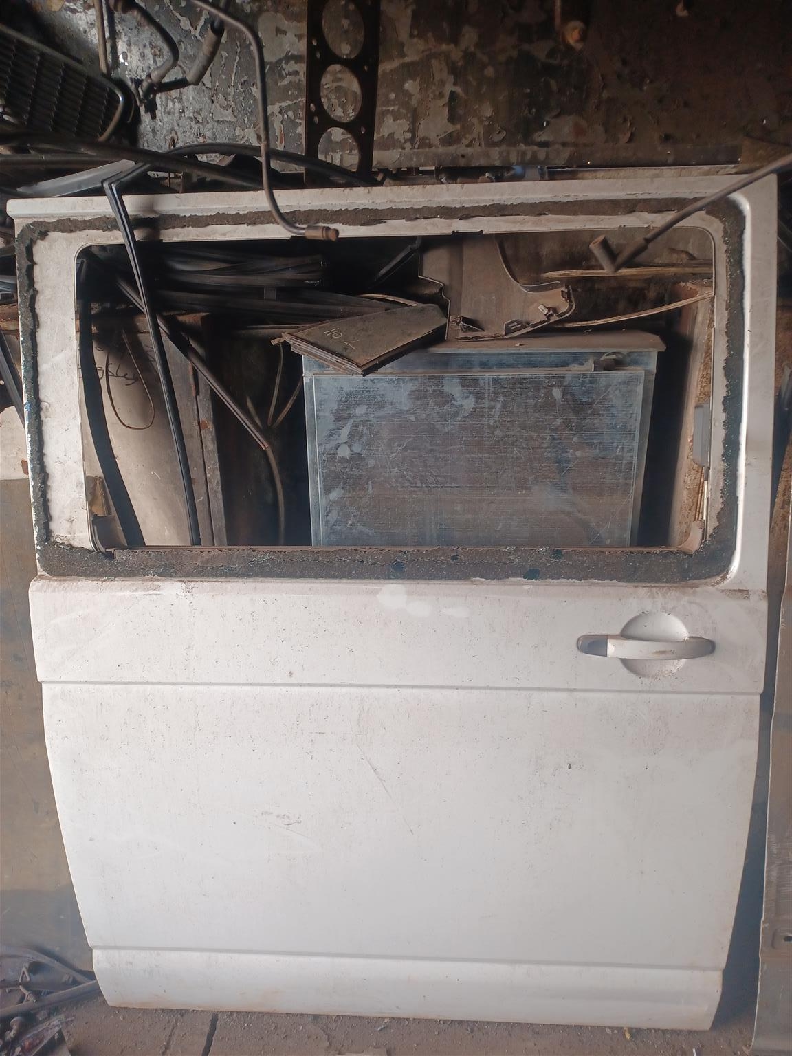 VW T5 Doors for Sale - Private Seller VW T5 Doors for Sale - Private Seller