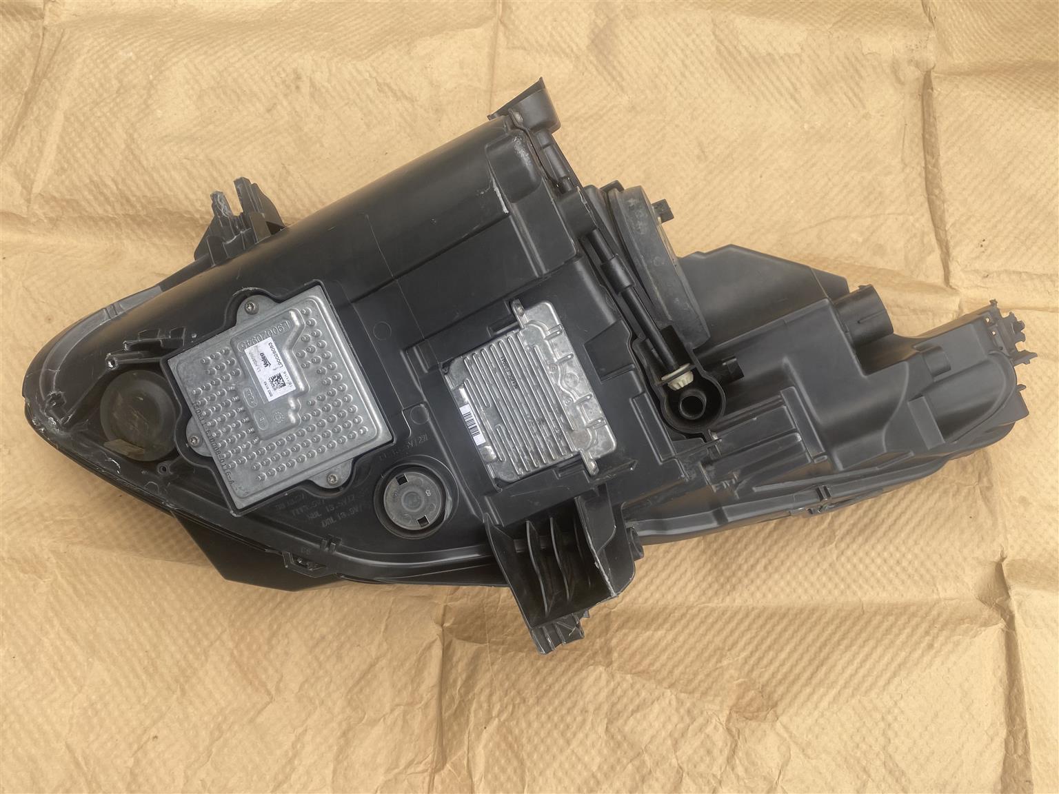 2017 JAGUAR F TYPE BI-XENON HEADLIGHT RIGHT SIDE FOR SALE