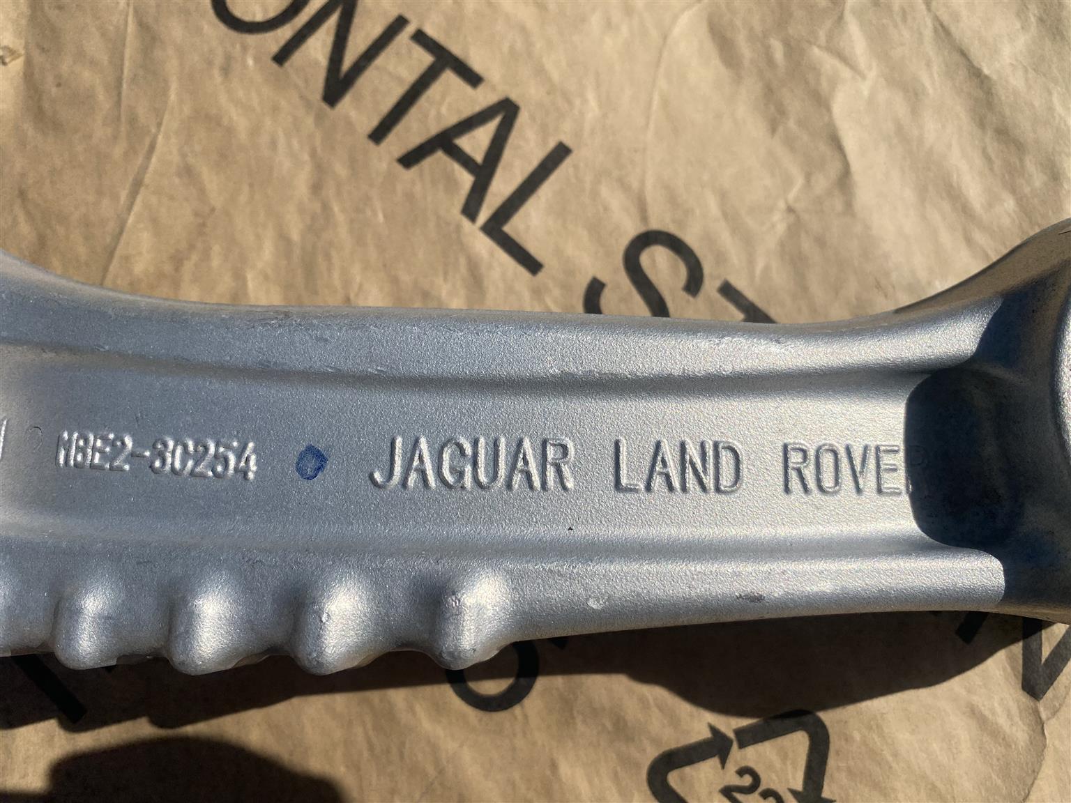 2024 RANGE ROVER SPORT RIGHT FRONT CONTROL ARM FOR SALE. BRAND NEW - Private Seller
