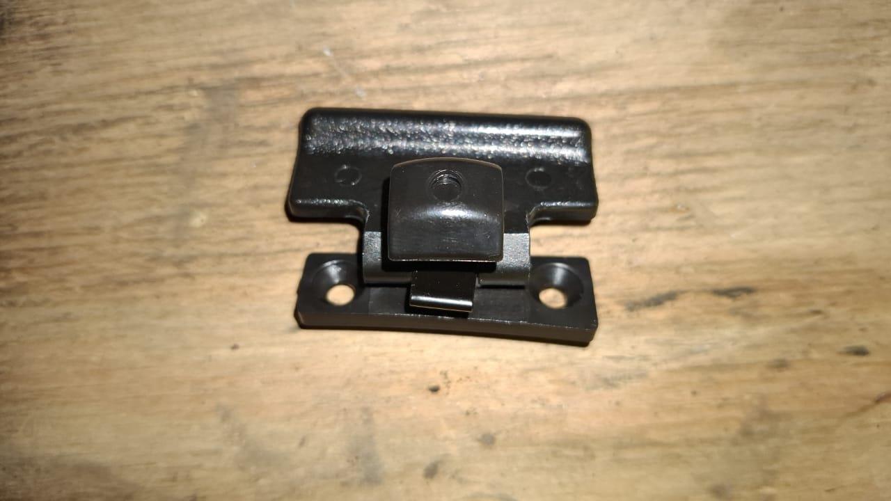 New Mitsubishi Pajero Gen3 Canter Console Clip | Interior Trim Replacement Part