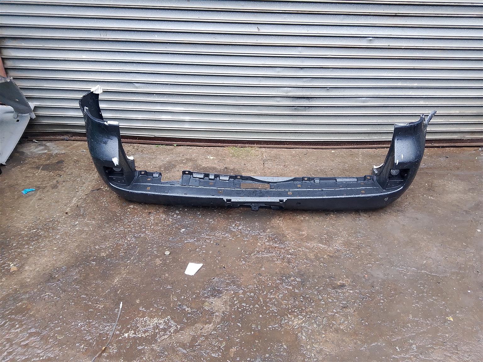 Landcruiser Prado bumper back - Private Seller Landcruiser Prado bumper back - Private Seller