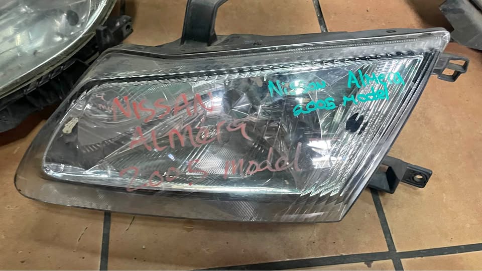 Nissan Almera headlight 2006 - Private Seller Nissan Almera headlight 2006 - Private Seller