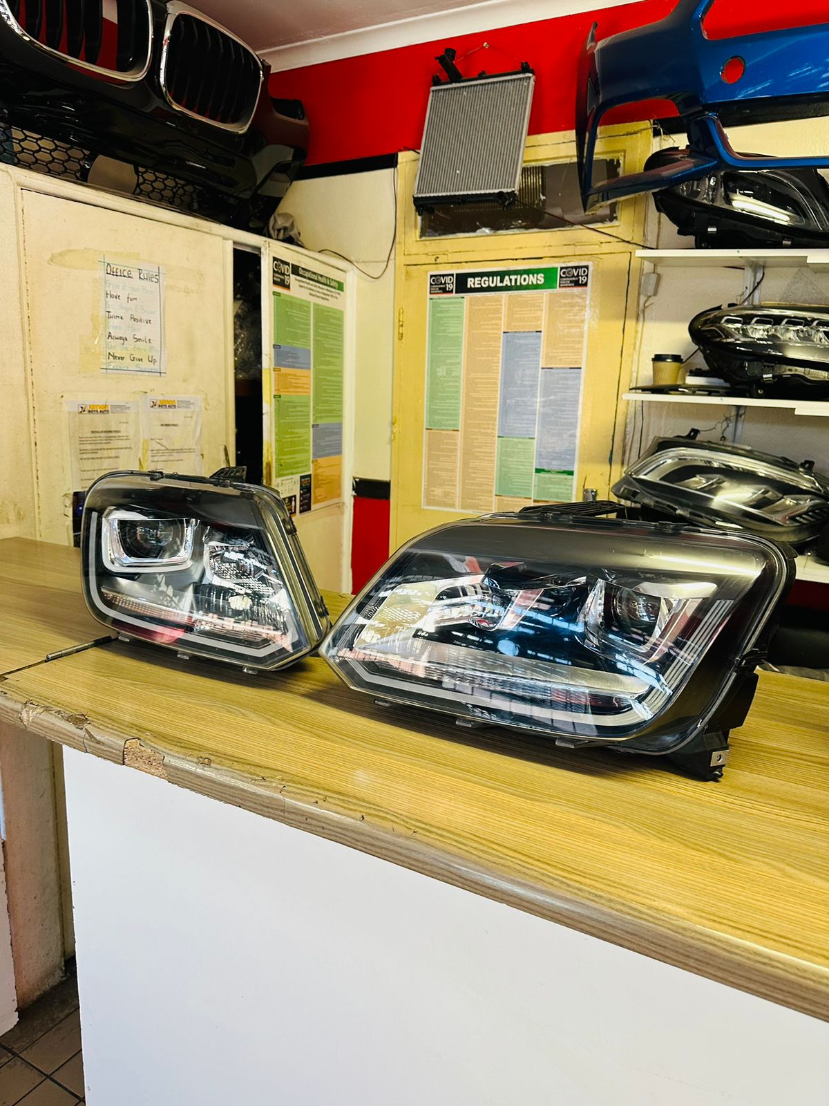 2019 VW AMAROK HEADLIGHTS LEFT AND RIGHT AVAILABLE FOR SALE - Private Seller 2019 VW AMAROK HEADLIGHTS LEFT AND RIGHT AVAILABLE FOR SALE - Private Seller