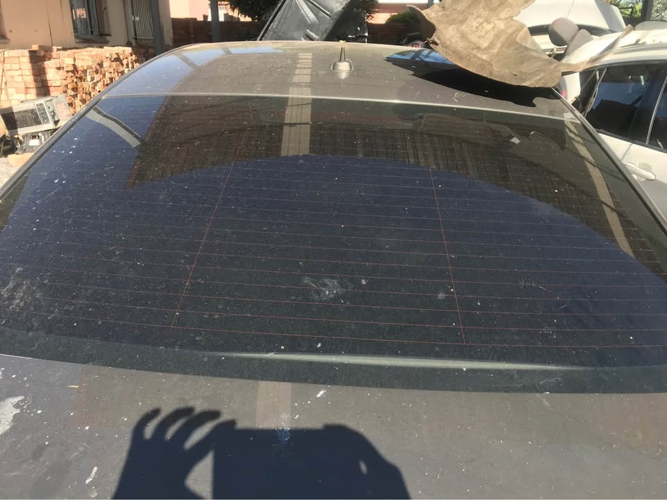 AUDI A6 3.0T REAR WINDOW FOR SALE - Private Seller