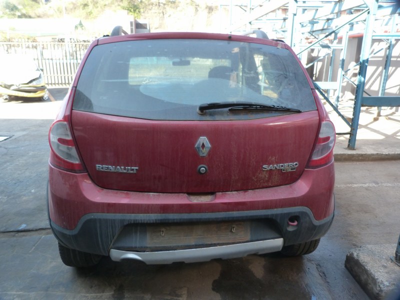Renault Sandero 1.6 Stepway Manual Red - 2013 STRIPPING FOR SPARES - Private Seller Renault Sandero 1.6 Stepway Manual Red - 2013 STRIPPING FOR SPARES - Private Seller