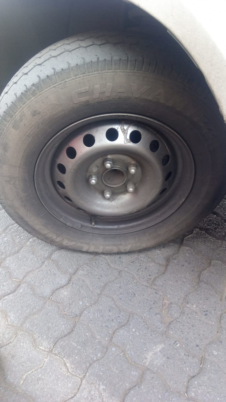Am selling original Nissan Np200 rims size 15 - Private Seller
