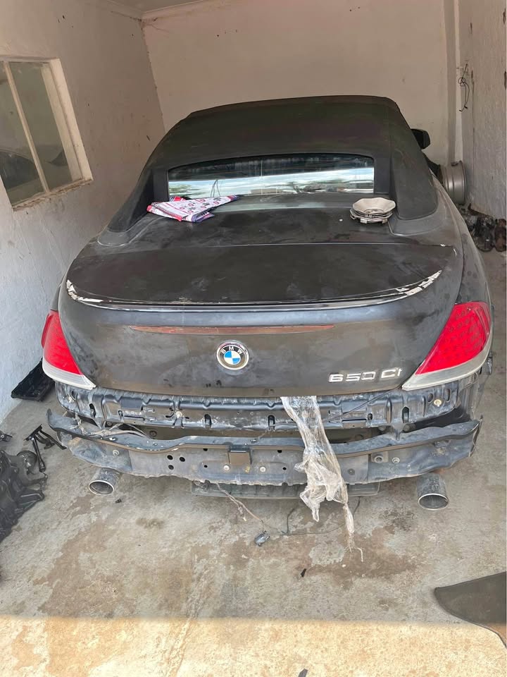 BMW 650ci soft top stripping for spares