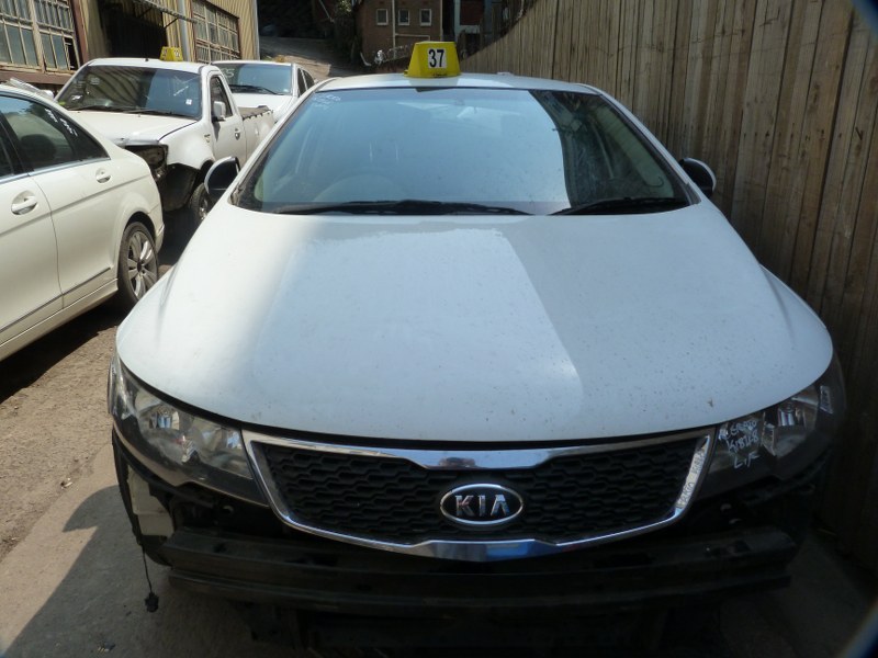 Kia Cerato 2.0 Manual - 2011 SPARES - Private Seller Kia Cerato 2.0 Manual - 2011 SPARES - Private Seller