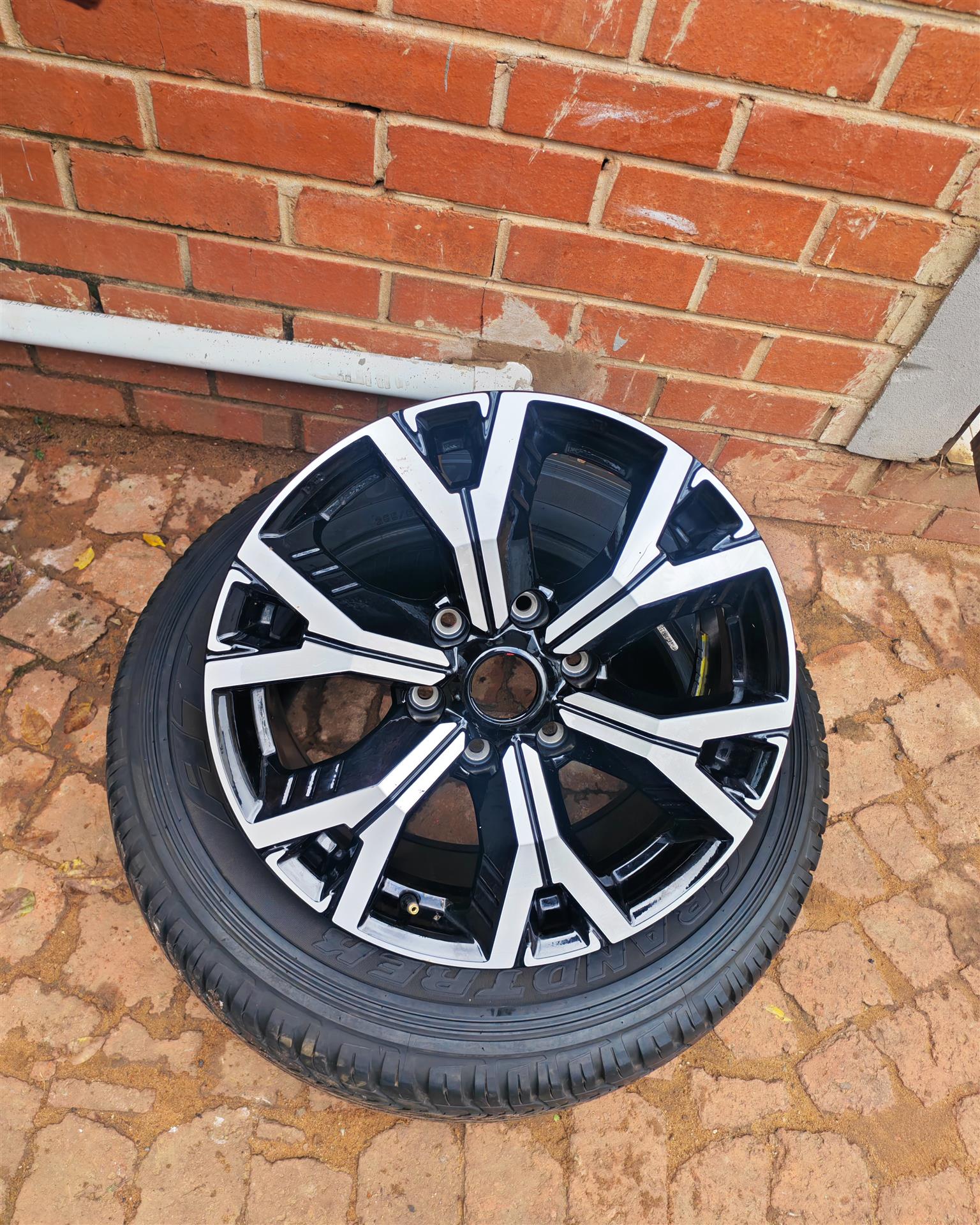 Isuzu V-cross spare wheel - Private Seller Isuzu V-cross spare wheel - Private Seller