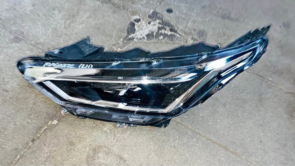 NISSAN MAGNITE LED HEADLIGHTS - Private Seller