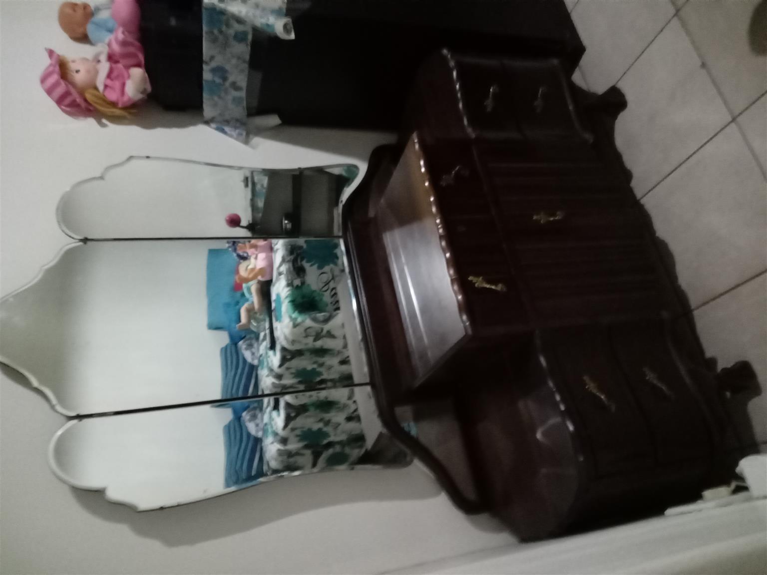 Vintage dressing table