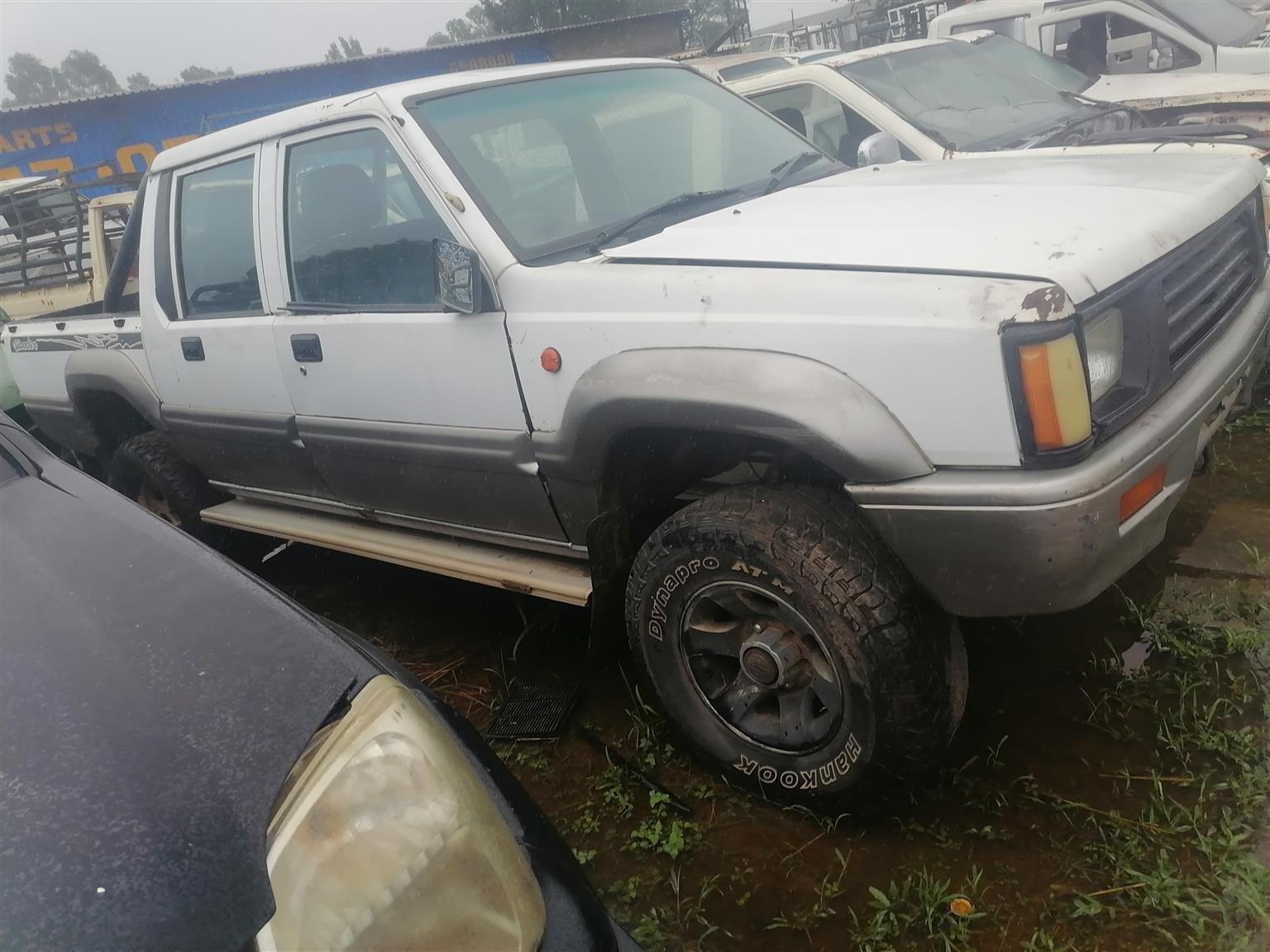4x4mitsubishi diff colt box shape for sake - Private Seller 4x4mitsubishi diff colt box shape for sake - Private Seller