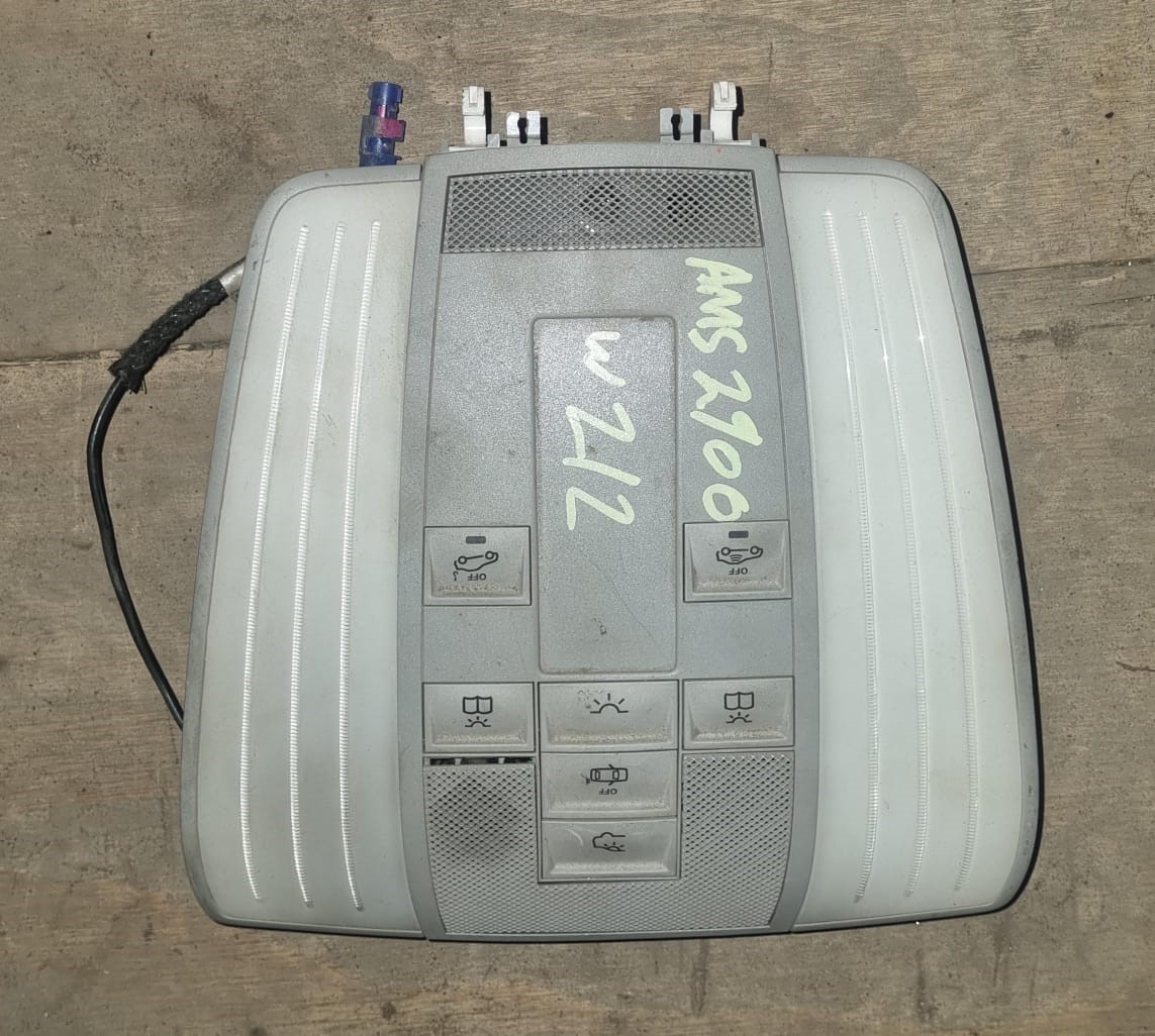 Used Mercedes W212 Dome Light - Private Seller Used Mercedes W212 Dome Light - Private Seller