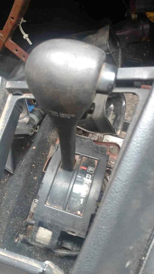 Nissan Maxima automatic gear selector - Private Seller Nissan Maxima automatic gear selector - Private Seller