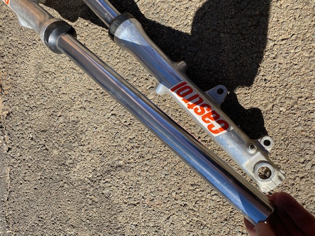 Yamaha Front Forks SR500 SR 500 SR400.