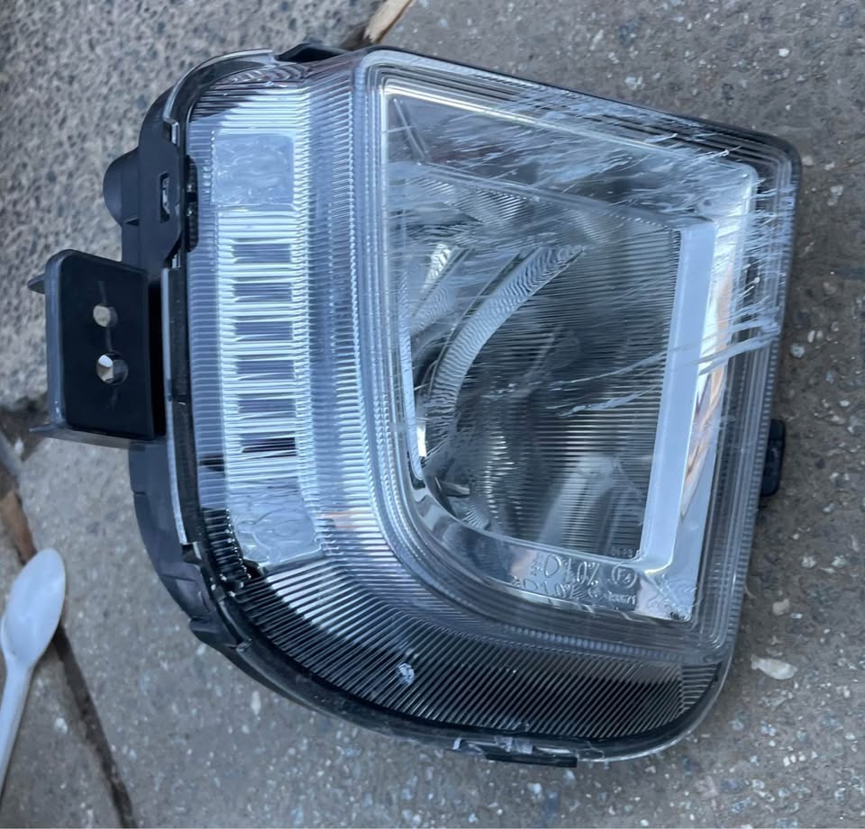 Foton Tunland G7 Yutu8/9 fog light - Private Seller