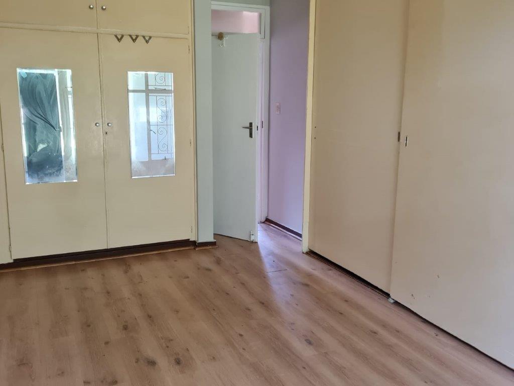 To Rent. Spacious 1.5 Bed Flat in Dorinkloof Centurion