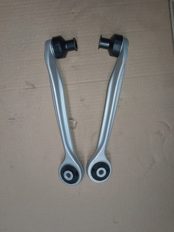 AUDI A4 B8 BOTH SIDES UPPER CONTROL ARM FOR SALE - Private Seller AUDI A4 B8 BOTH SIDES UPPER CONTROL ARM FOR SALE - Private Seller