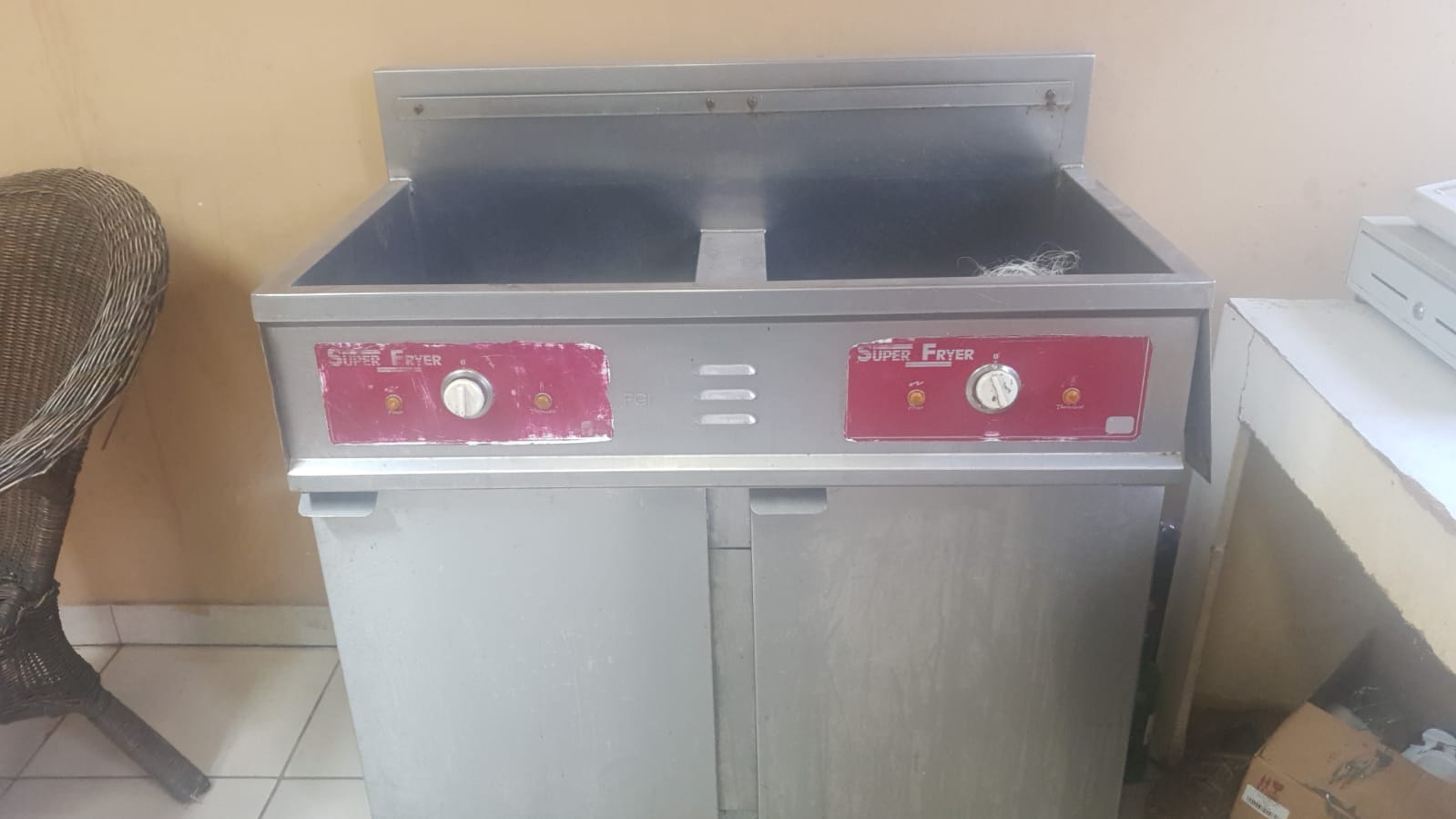 Chips fryer outlet for sale