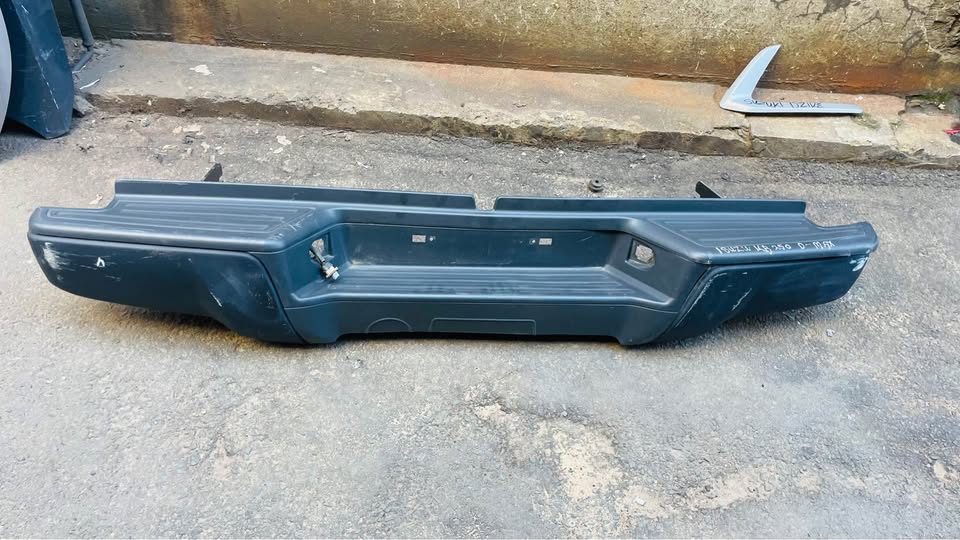 Isuzu KB250 back bumper Isuzu D-Max back bumper - Private Seller Isuzu KB250 back bumper Isuzu D-Max back bumper - Private Seller