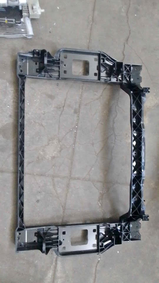 Audi Q8 cradle - Private Seller Audi Q8 cradle - Private Seller