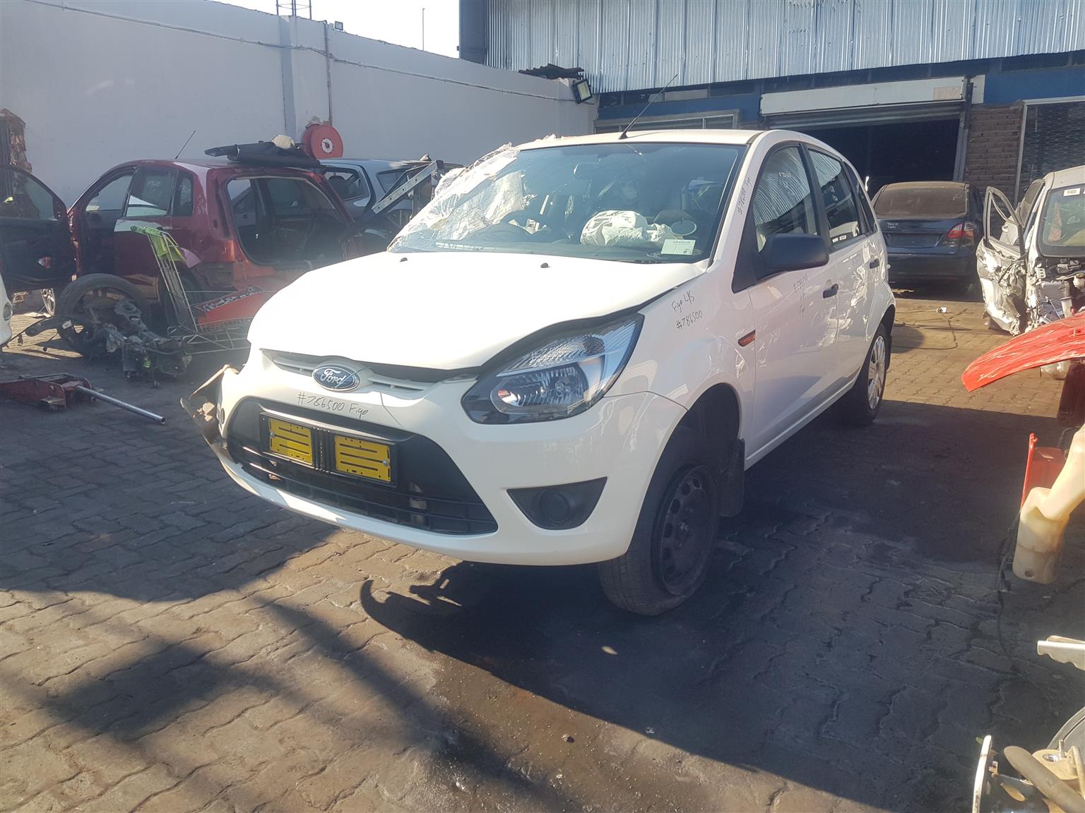 ford figo old shape stripping complete car - Private Seller