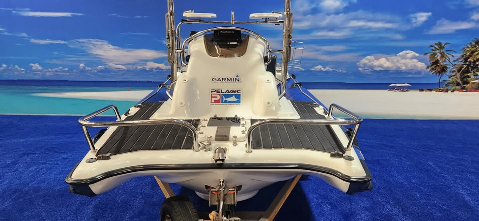 2011 AQUA QUAD 4.1 METER