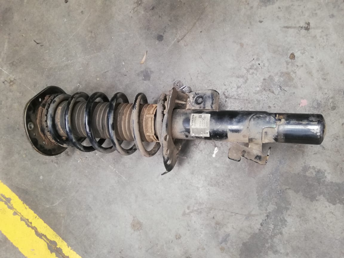 XC60 2012 VOLVO FRONT SHOCKS FOR SALE (DELIVERY COUNTRY WIDE) - Private Seller