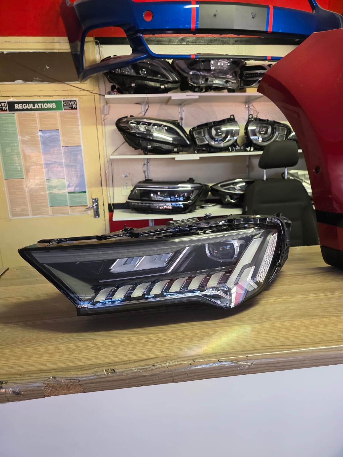 2024 AUDI Q7 HEADLIGHT IN IMMACUTALE CONDITION (LEFT SIDE) FOR SALE - Private Seller 2024 AUDI Q7 HEADLIGHT IN IMMACUTALE CONDITION (LEFT SIDE) FOR SALE - Private Seller