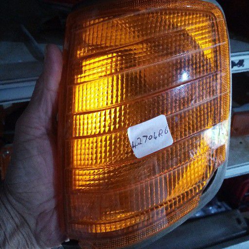 Mercedes, older model, front light - Private Seller