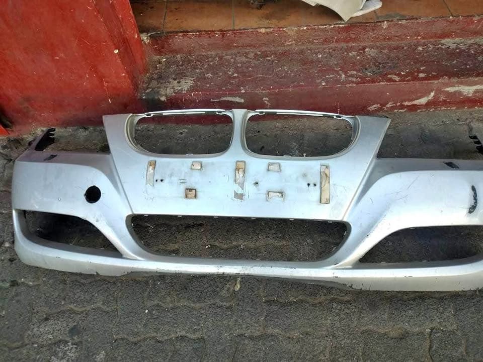 BMW 3 Series (E90) bumper - Private Seller BMW 3 Series (E90) bumper - Private Seller