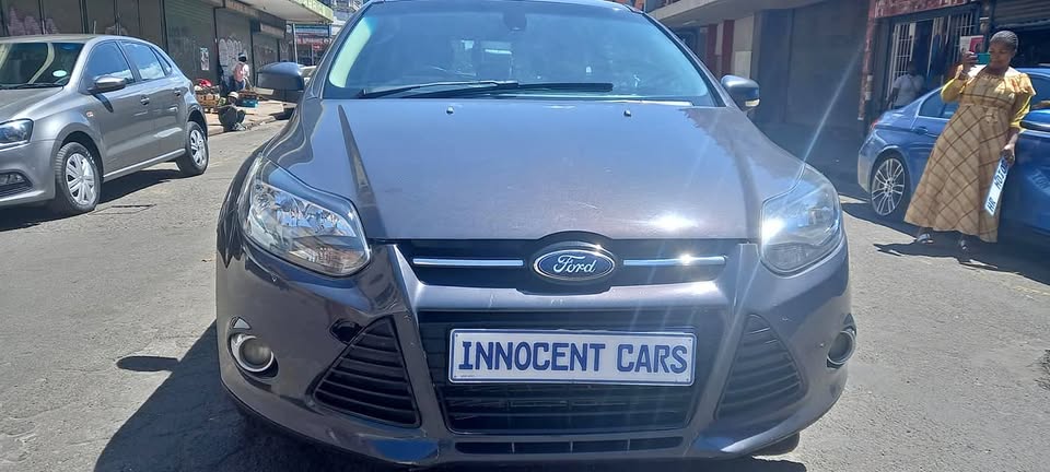 2012 FORD FOCUS 1.6 PETROL, MANUAL, GREY COLOUR,