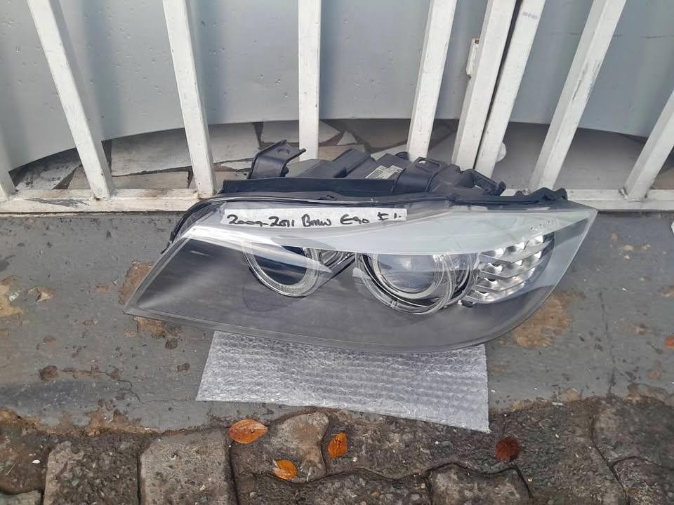 2009-2011 BMW E90 FACELIFT LEFT SIDE XENON HEADLIGHT FOR SALE 2009-2011 BMW E90 FACELIFT LEFT SIDE XENON HEADLIGHT FOR SALE